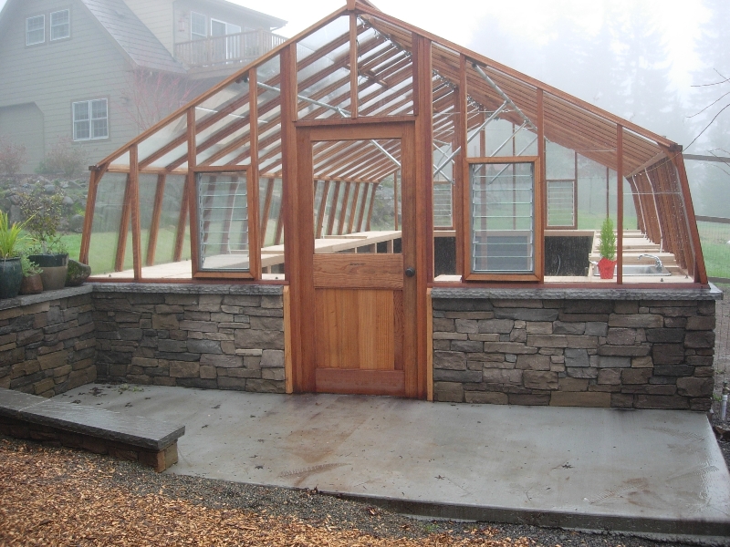 Large sized greenhouse - Sturdi-Built Greenhouses